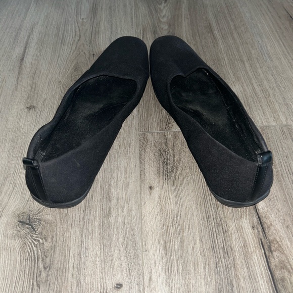 Mootsies Tootsies Modemtrak demitra black stretch fabric slip-on flat shoe sz 8 - Picture 5 of 12